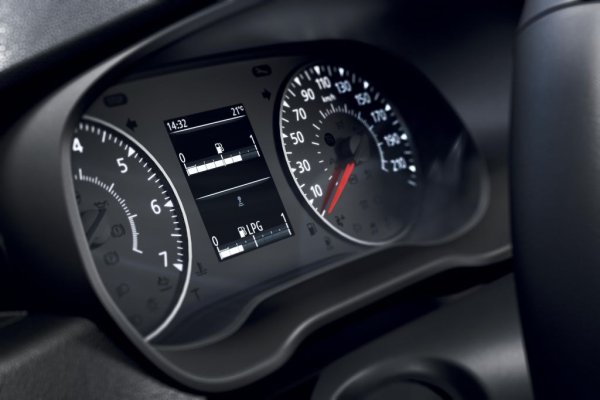 Версията с фабрична газова уредба вече показва на таблото колко пълна е бутилката